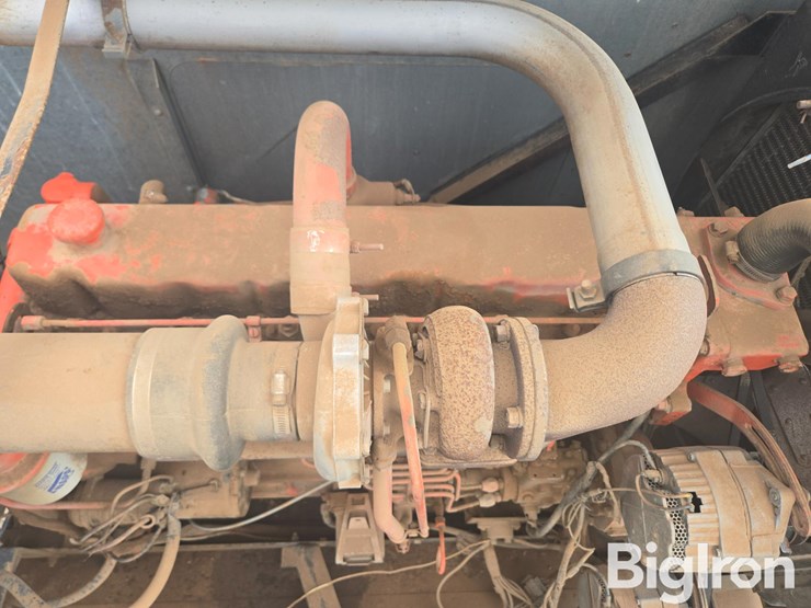 1976-gleaner-m-image-20