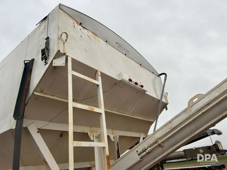 1993-international-4700-image-25