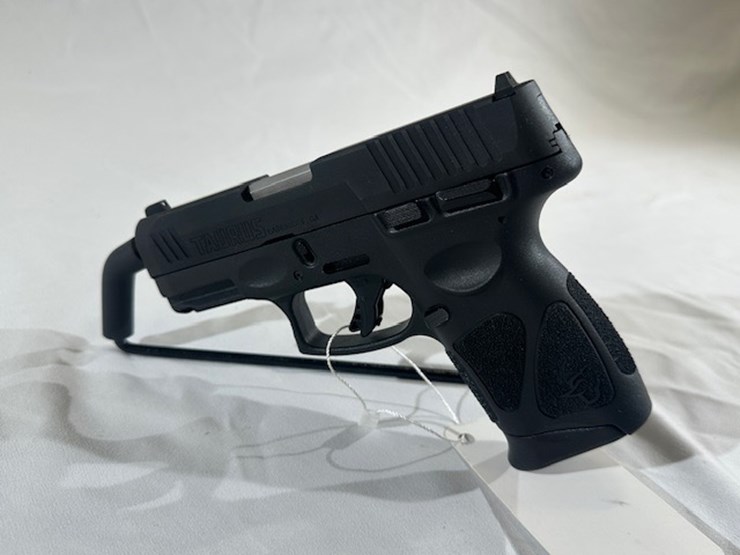 #2025-00069-•-taurus-g3c-pistol-image-12