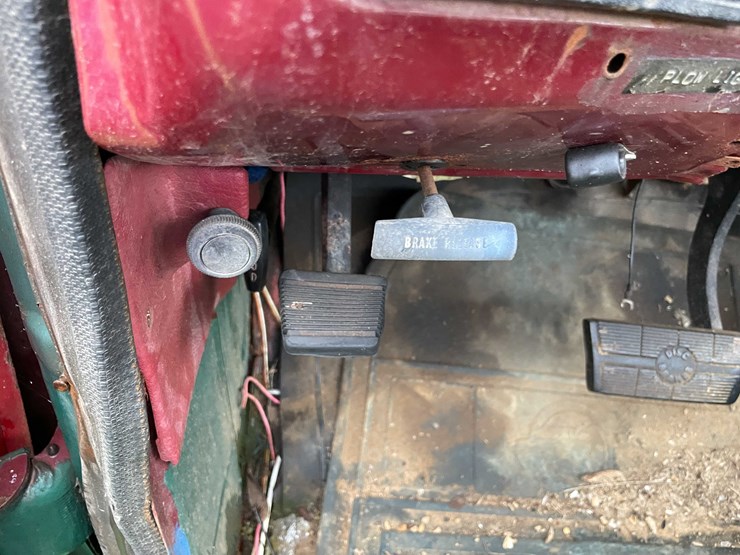 #8043-•-1981-chevy-custom-deluxe-30-truck-(has-wi-title)-image-37