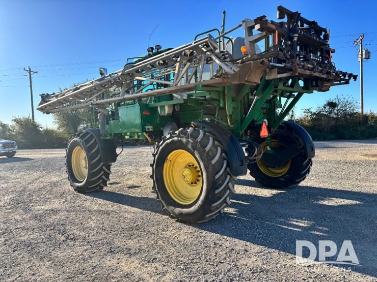 2013-john-deere-4830-image-14