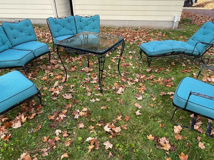 #6633-•-antique-iron-furniture-image-1