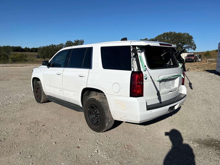 2020-chevrolet-tahoe-image-2