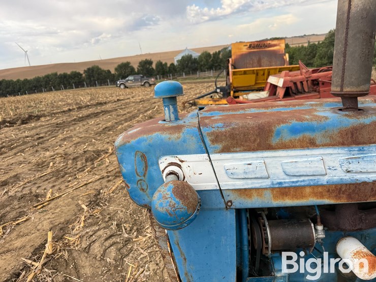 1966-ford-3000-image-11