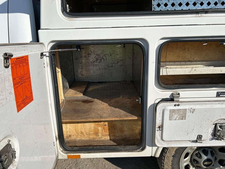 2012-chevrolet-silverado-2500-image-19