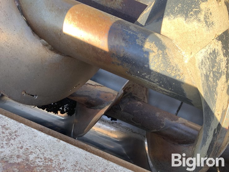 2001-international-4700-image-13