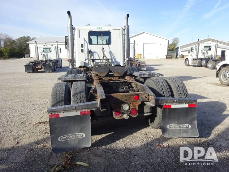 2016-freightliner-coronado-day-cab-glider-truck-(pz13982,-unit-720)-image-23
