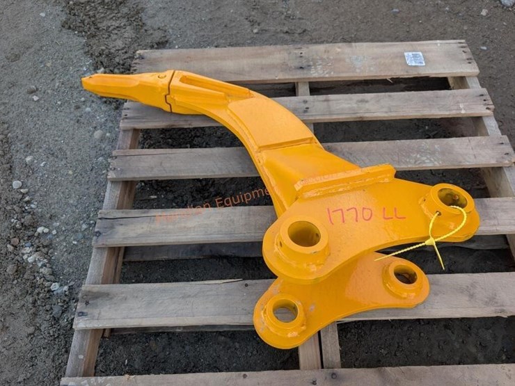 future-cat-305-excavator-ripper-image-2