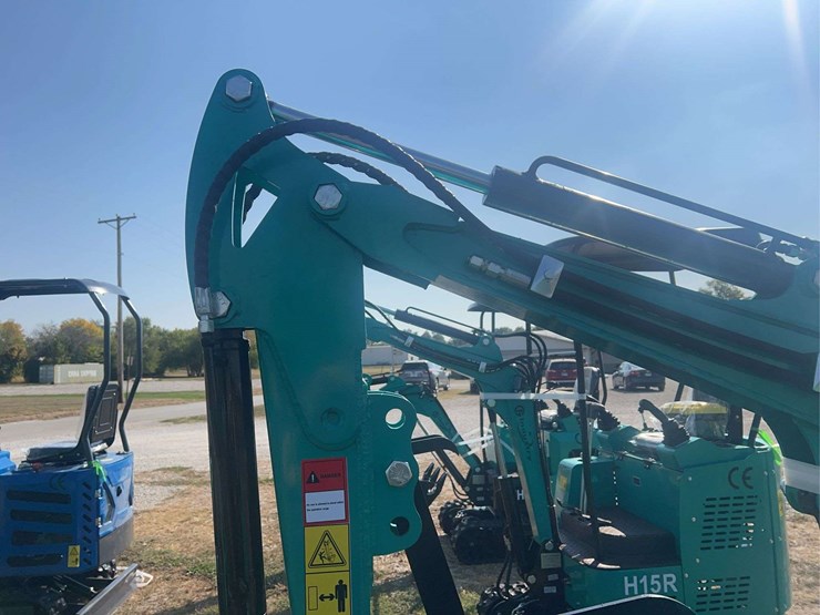 mini-excavator-h15r-image-10