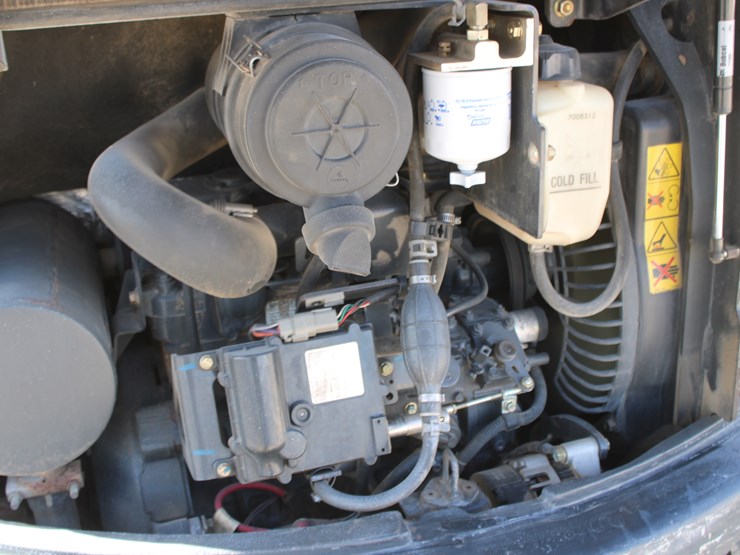 2016-bobcat-e32i-image-41