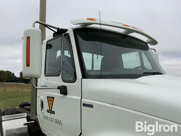 2010-international-prostar-image-18