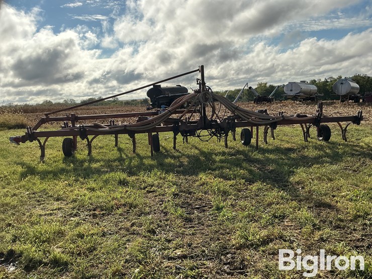 hydro-engineering-13-knife-liquid-manure-umbilical-injector-image-2