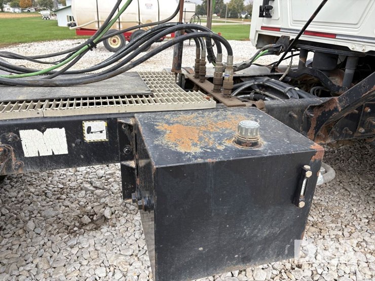 2001-bauer-built-dry-tender-trailer-(pz14002,-unit-25453)-image-9