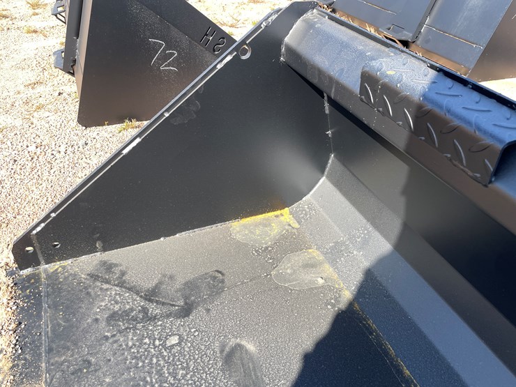 #4105-•-66"-bucket-attachment-image-6