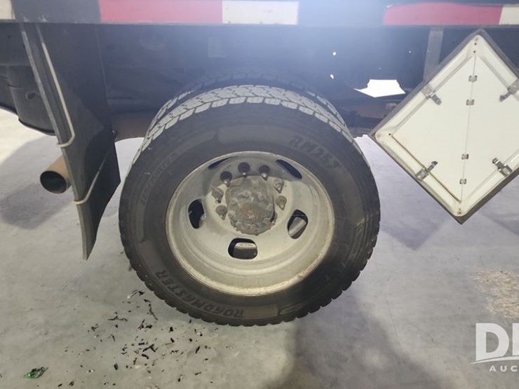 2015-dodge-ram-5500-image-27