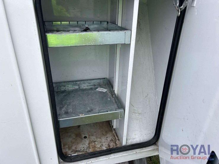 2018-ford-f550-image-32