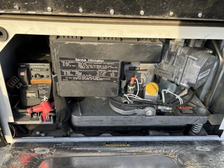 2006-freightliner-mt45-image-19