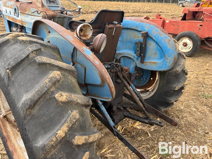 1966-ford-3000-image-14