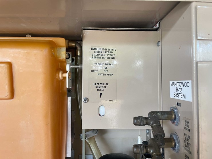 #6616-•-manitowoc-400-series-ice-machine-image-18