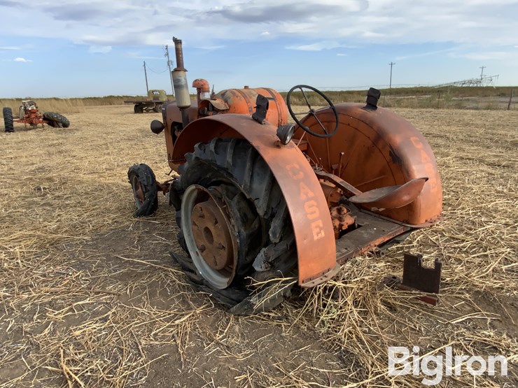 case-la-2wd-tractor-image-7