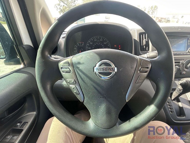 2019-nissan-nv200-image-13