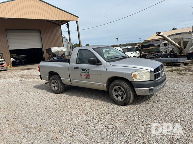 2007-dodge-ram-1500-image-7