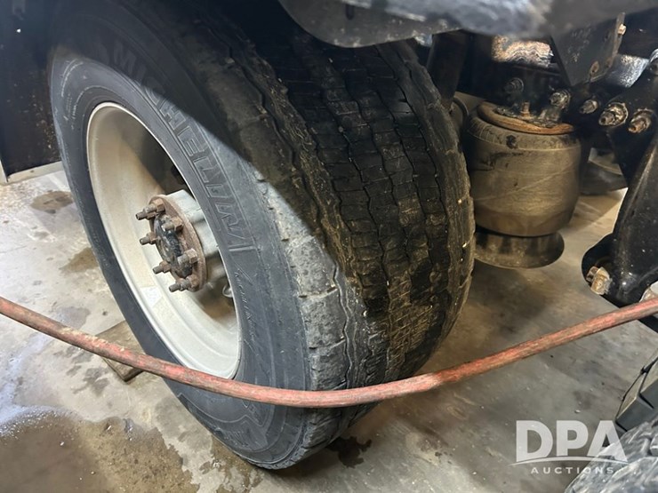 1992-international-9400-image-20