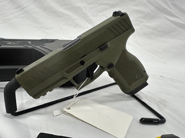 #2025-00062-•-taurus-gx4-pistol-image-6
