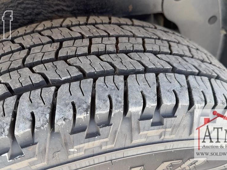 2008-ford-explorer-xlt-image-8