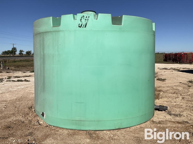 sii-10k-gallon-poly-fertilizer-storage-tank-image-2