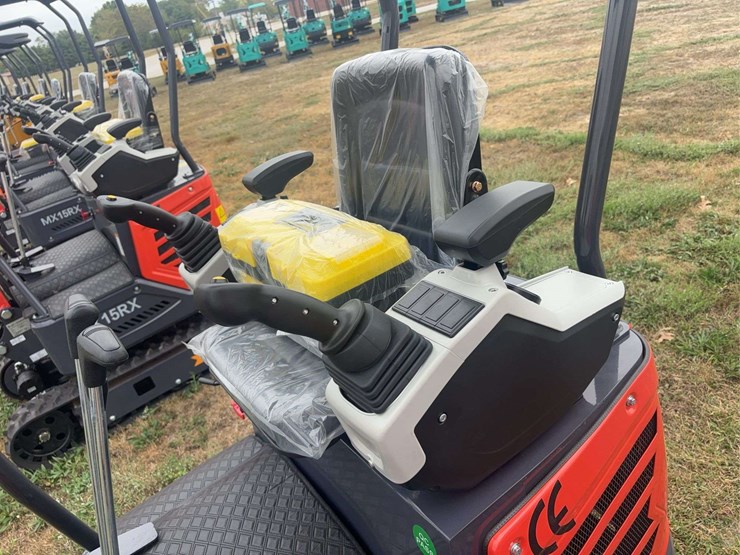 mini-excavator-mx12rx-image-16