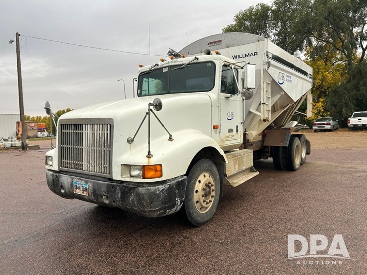 1992-international-9400-image-1