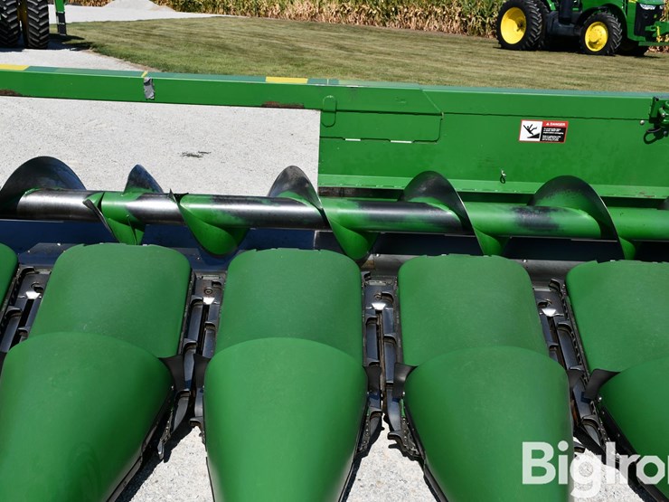 2008-john-deere-608c-image-10