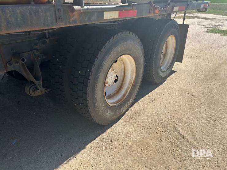 2006-international-9400i-liquid-truck-(cp1185-unit-15319)-image-11