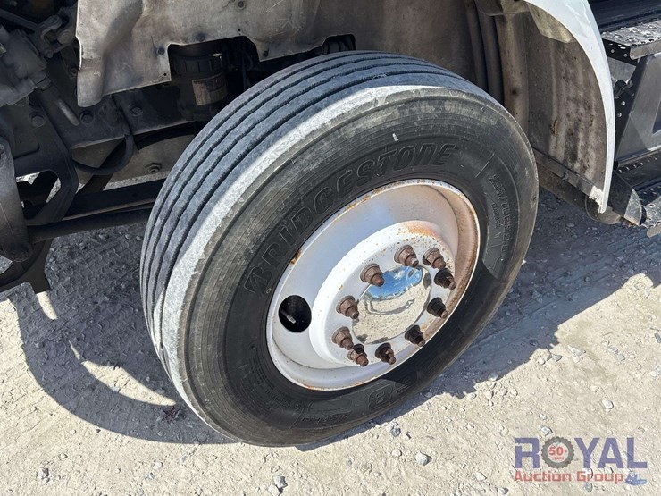 2015-international-transtar-8600-image-32