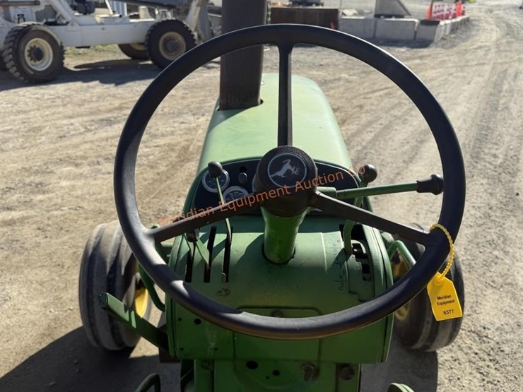 john-deere-4010-image-34