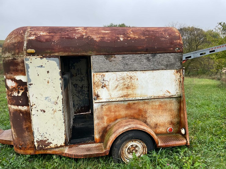#8038-•-single-axle-horse-trailer-(no-title)-image-8