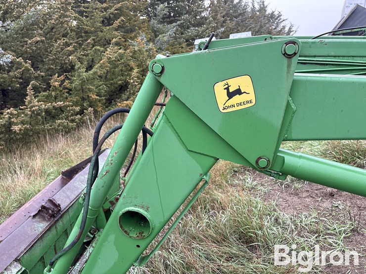 john-deere-260-image-17