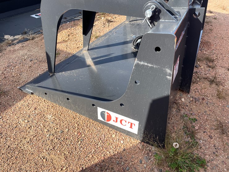 #4079-•-84"-smooth-faced-grapple-bucket-attachment-image-3