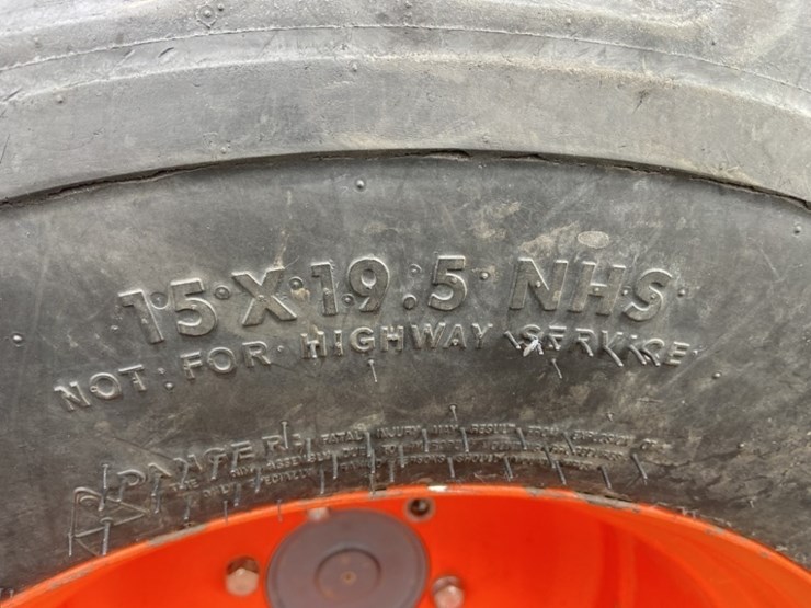 2010-kubota-l3200-image-24