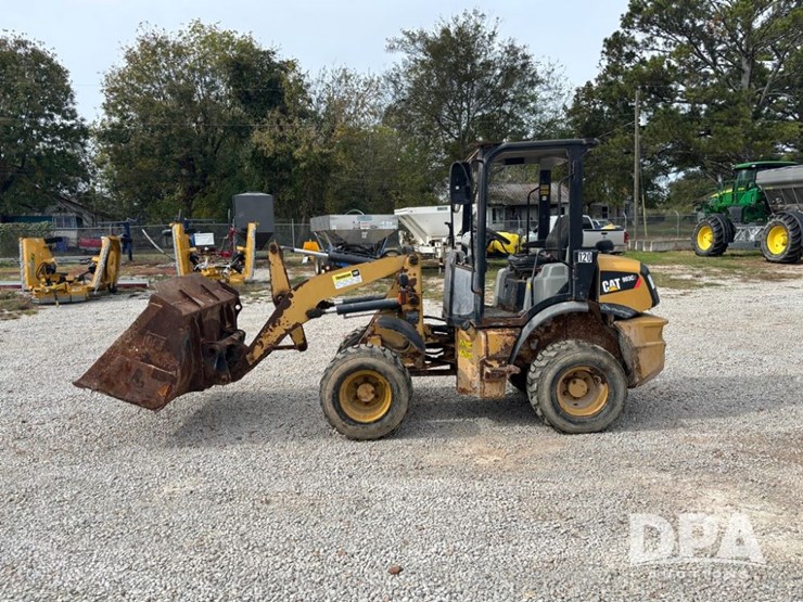 2015-caterpillar-903c2-image-2