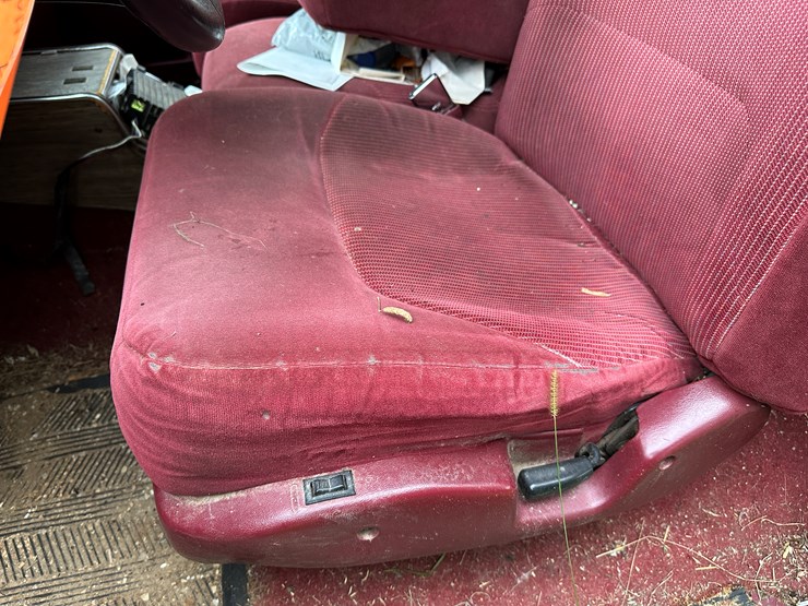 1995-ford-f350-xlt-image-50