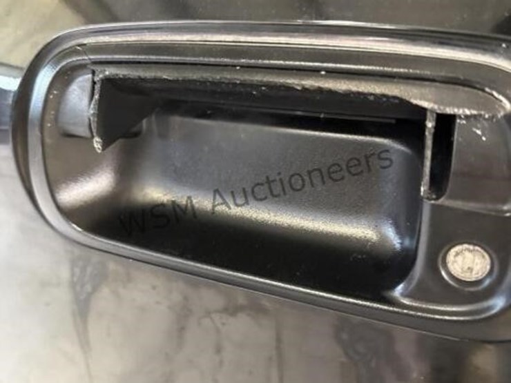 2006-toyota-tundra-sr5-image-11