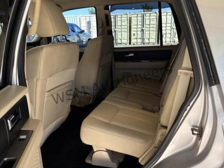 2015-ford-expedition-image-23