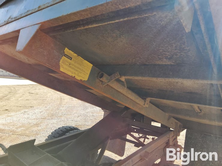 1979-chevrolet-custom-deluxe-30-image-15