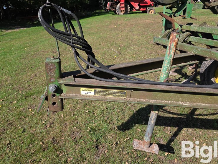 john-deere-1010-image-12