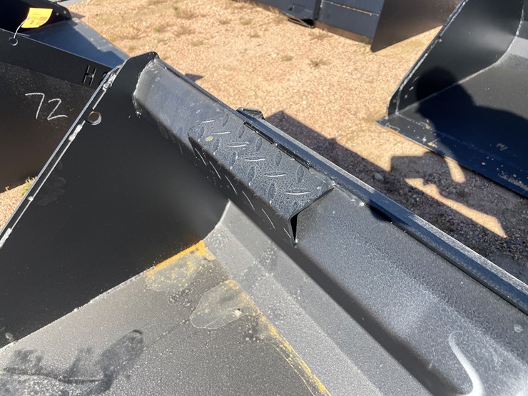 #4105-•-66"-bucket-attachment-image-8