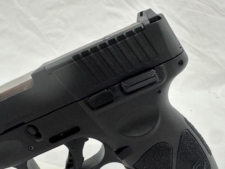 #2025-00037-•-taurus-g3c-pistol-image-18