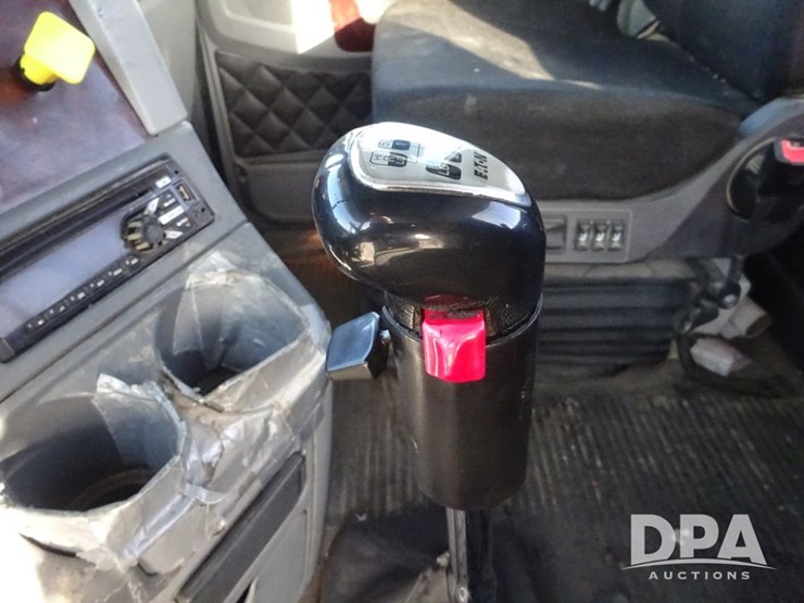 2018-freightliner-coronado-day-cab-glider-truck-(pz13996,-unit-773)-image-89