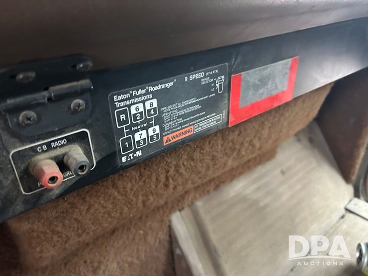 1992-international-9400-image-64